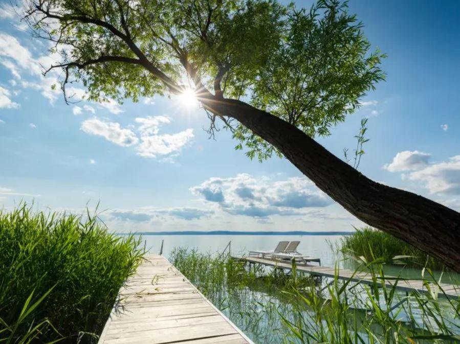 Green Lake House - Private Beach At Balaton Balatonakarattya Eksteriør bilde